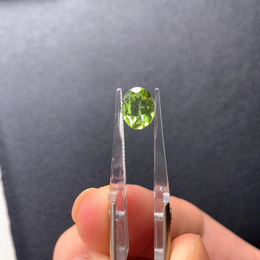 裸石未镶嵌橄榄石2.1ct