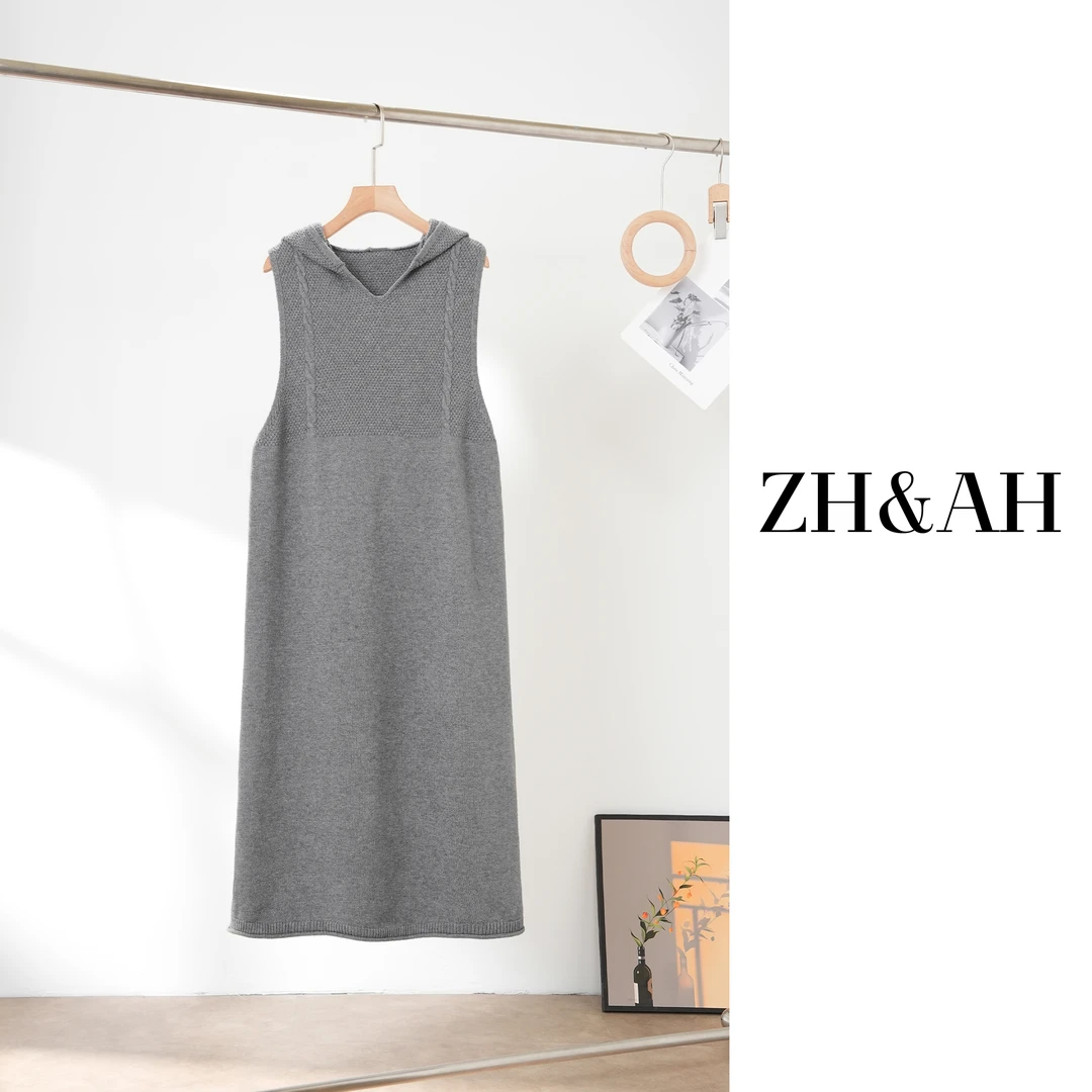 ZH&AH【晨曦】冬季新款时尚气质百搭设计师款孕期毛衣连帽马甲裙