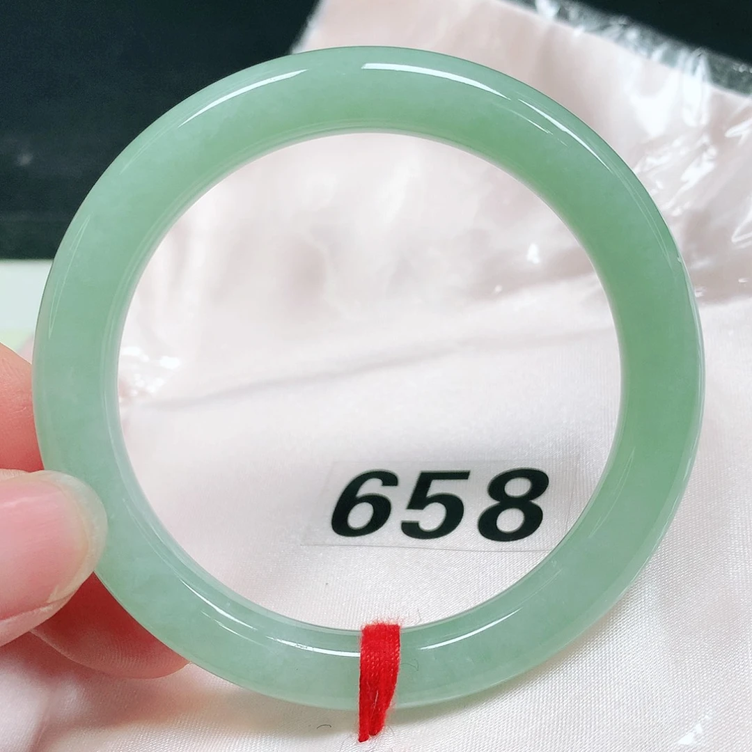 未镶嵌手镯（圆镯）翡翠39 号翡翠手镯