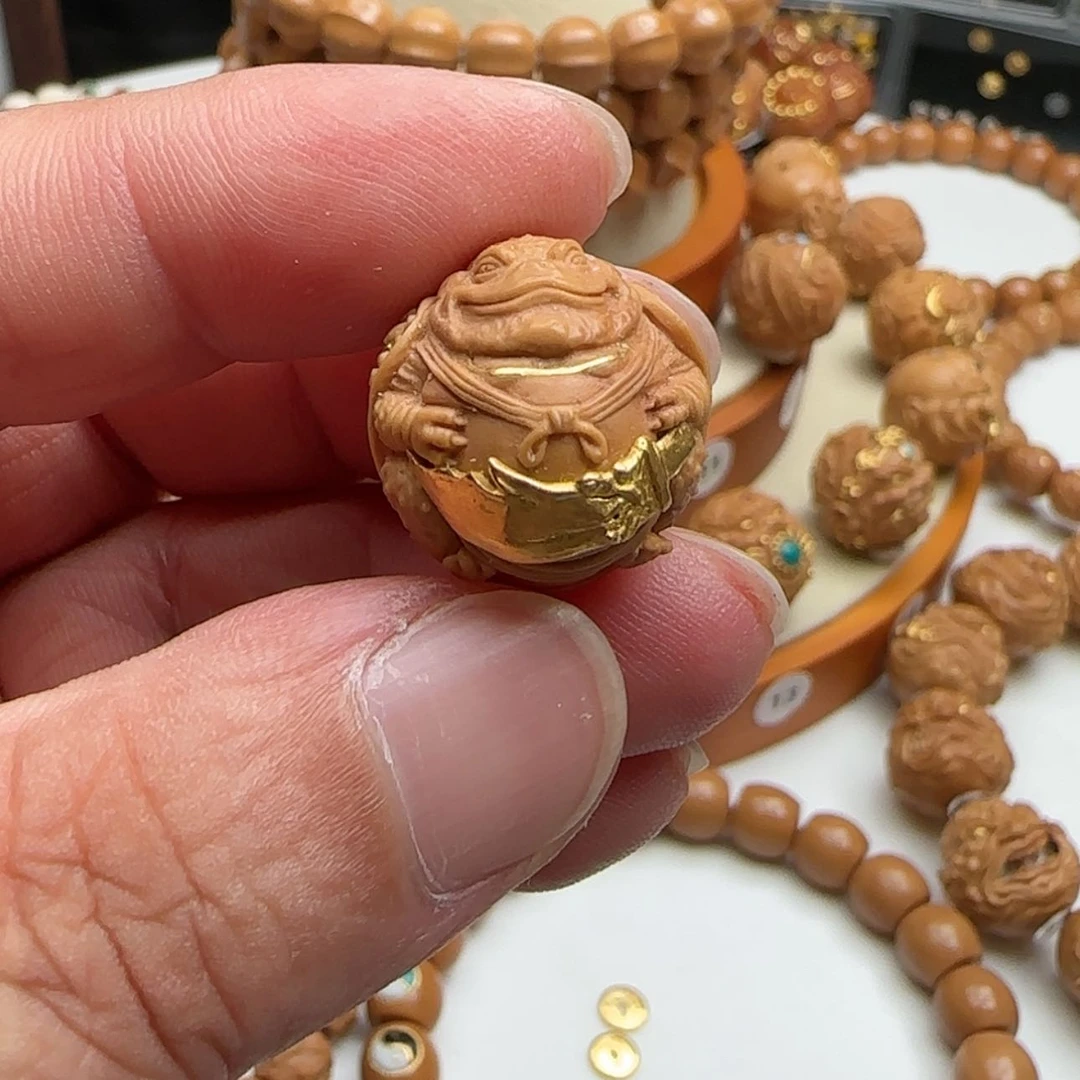 【闪购商品】猴头核桃吊坠7*金蝉