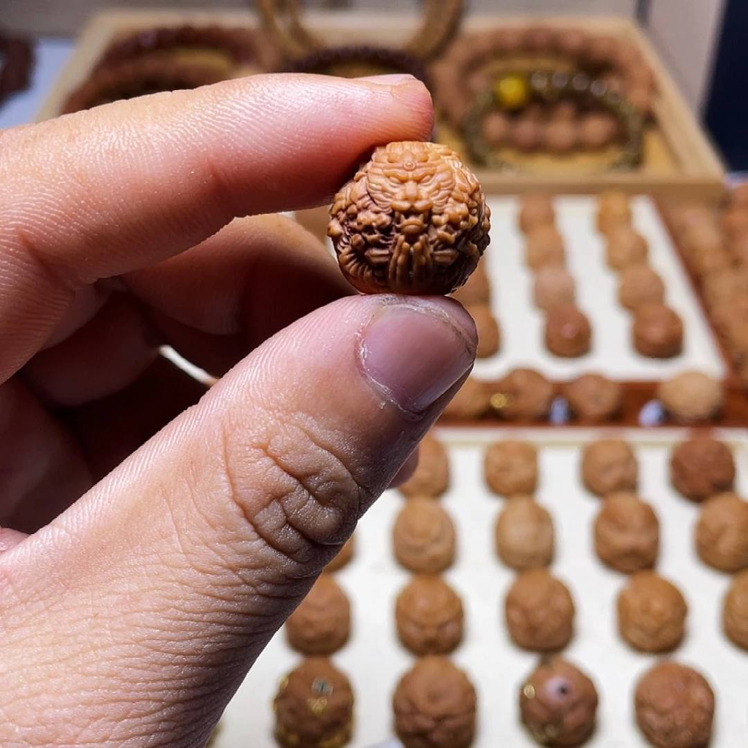 吊坠猴头核桃17左右猴头核桃九灵元圣