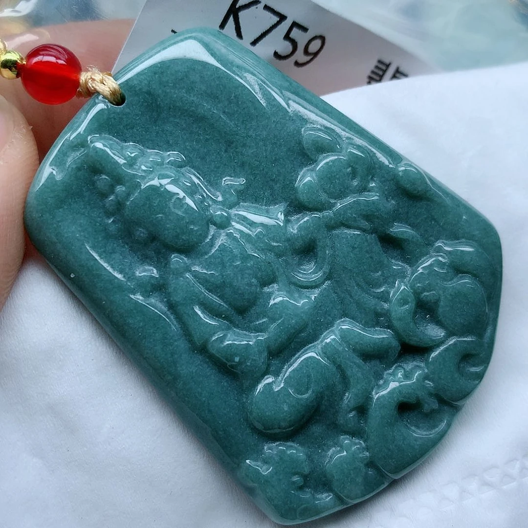 翡翠颈饰未镶嵌牌子