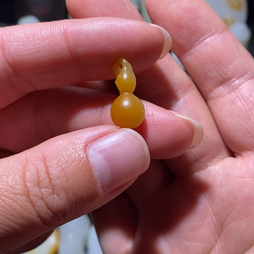 浚***和田玉未镶嵌颈饰