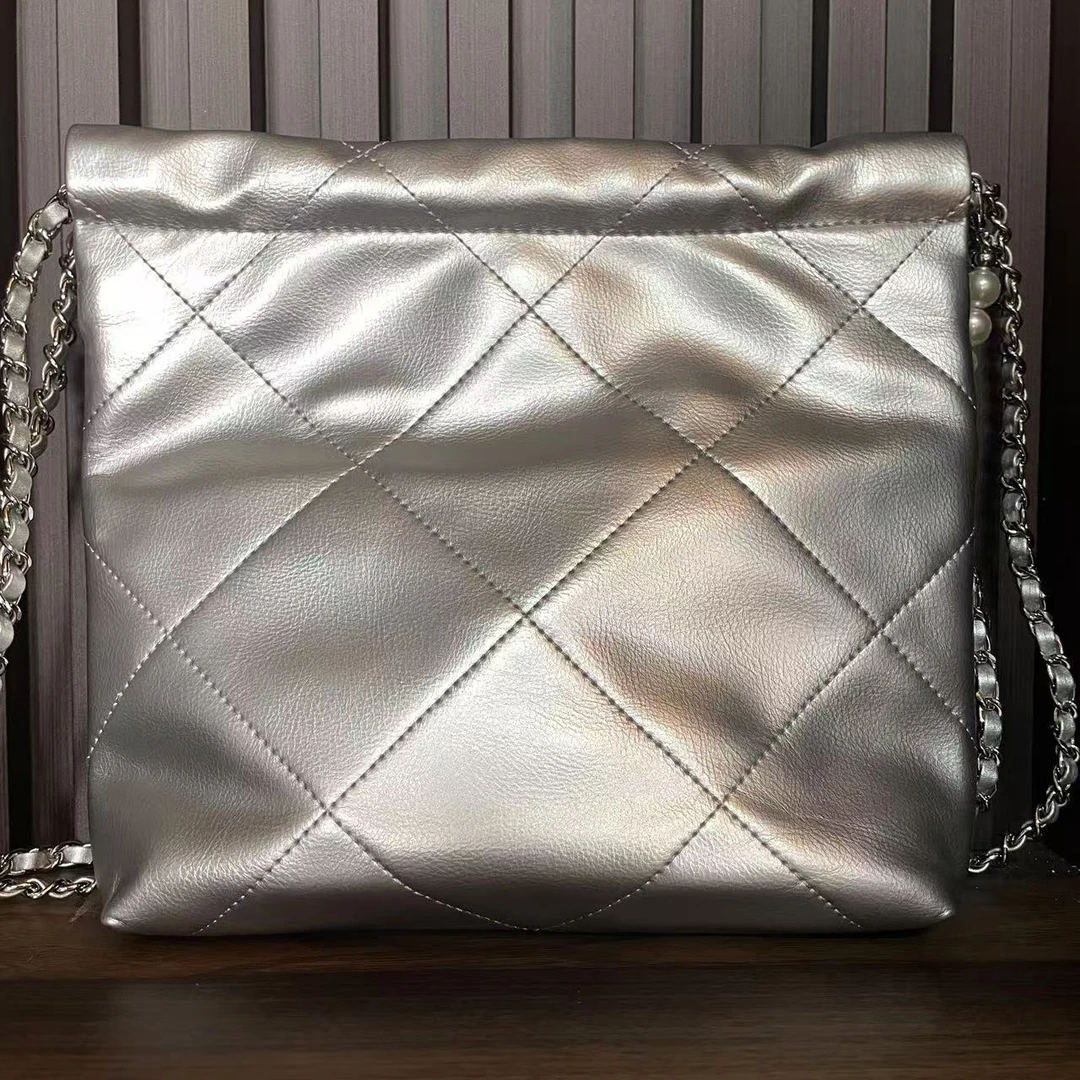 时尚潮流打造真皮女士包潮流 10228-1 银色垃圾袋