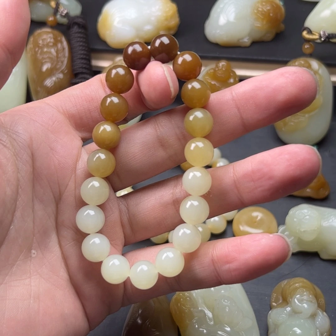 和田玉（糖玉）未镶嵌颈饰春*生