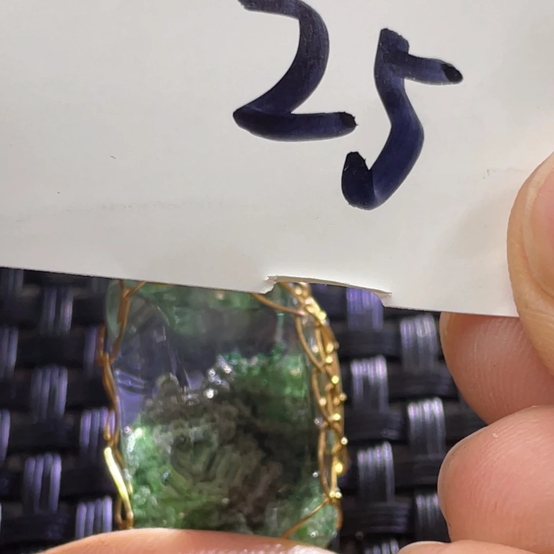 水晶水晶吊坠未镶嵌喜**食
