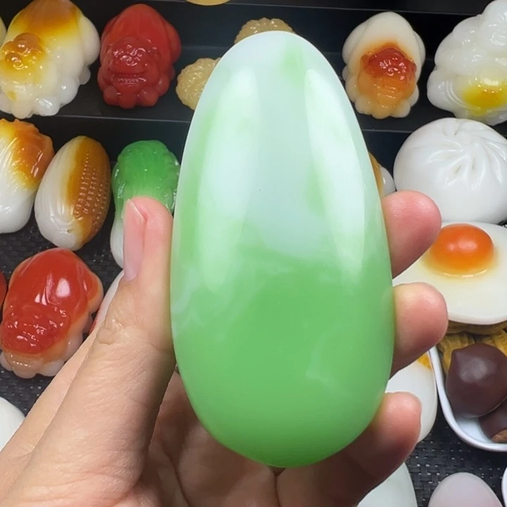 新疆戈壁五彩石金丝