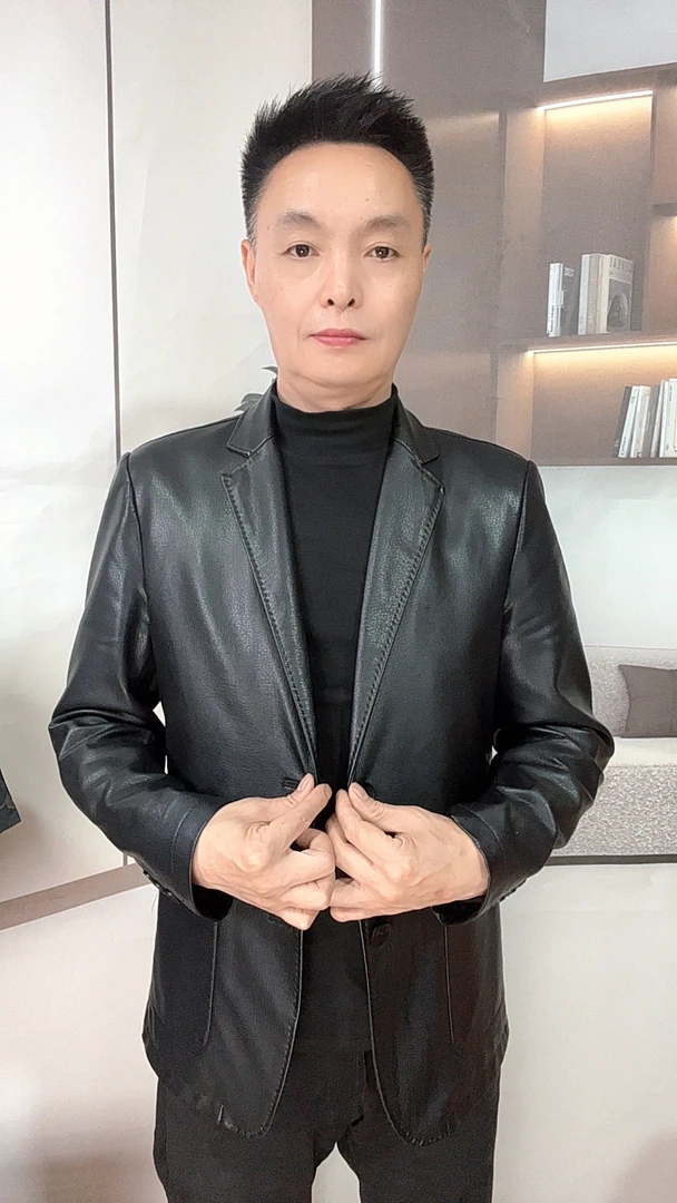 《牛皮》男士秋季商务休闲西服(手工扣款)牛皮皮西服N1