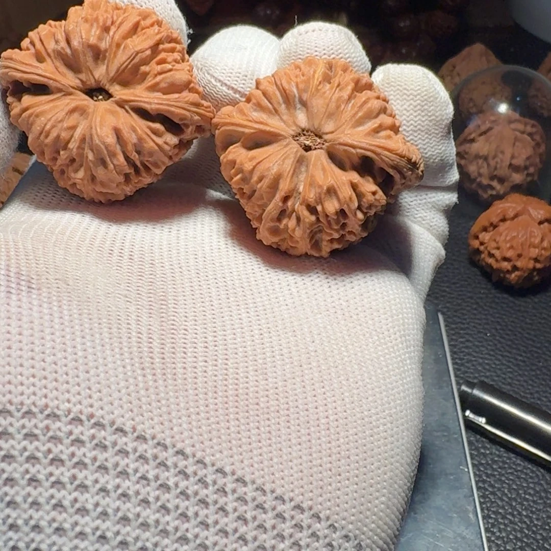 谢***谢吊坠文玩核桃有色差有色差