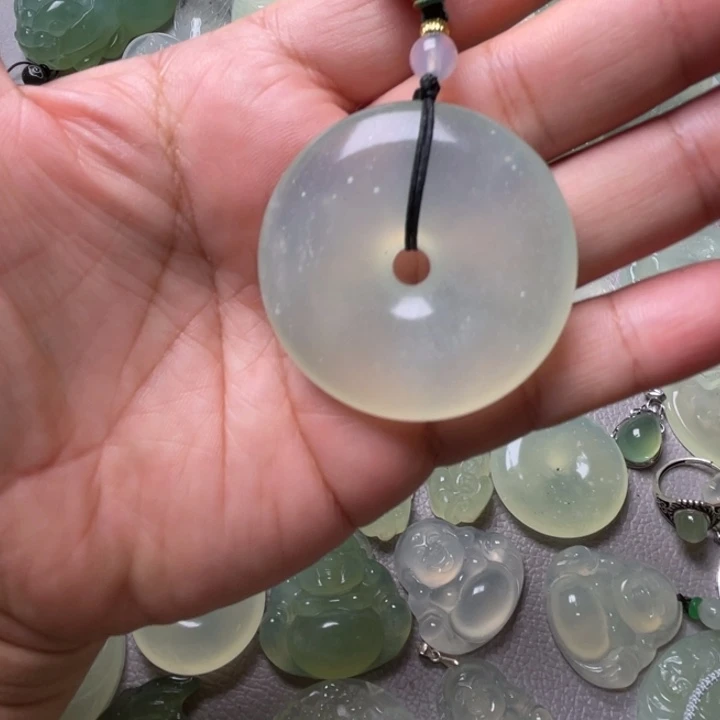 岫玉未镶嵌珠宝半成品