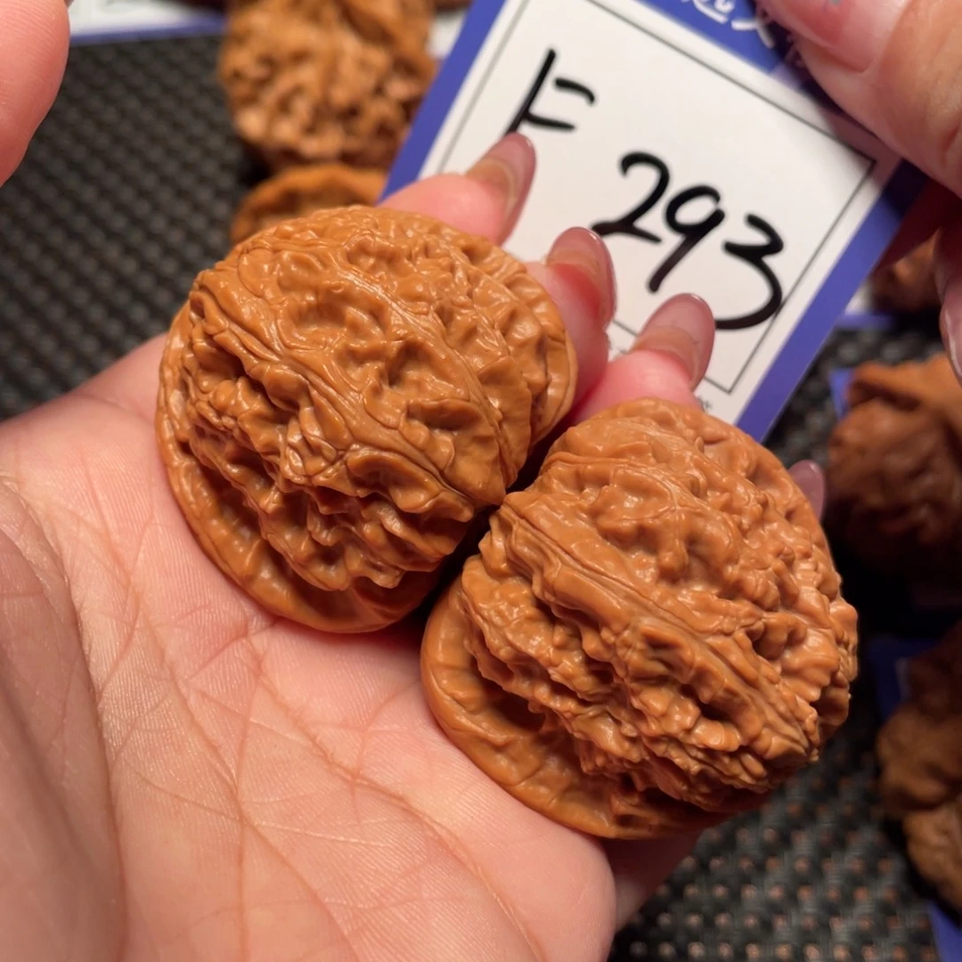 桃核把件293号白狮子41