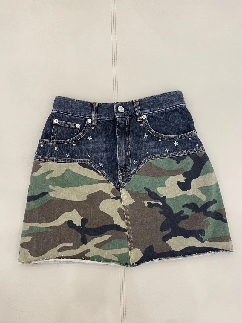 99新 YSL/圣罗兰 YSL圣罗兰 做旧款牛仔拼迷彩短裙 27码