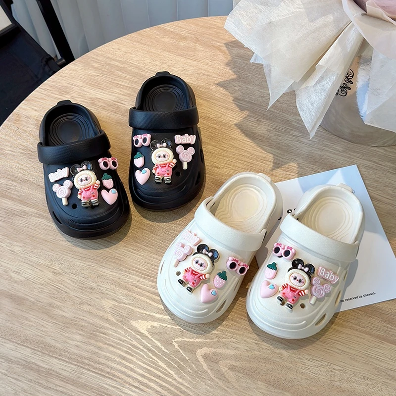 儿童两穿拖鞋沙滩鞋2025夏季新款防滑洞洞鞋ins时尚女孩包头凉拖