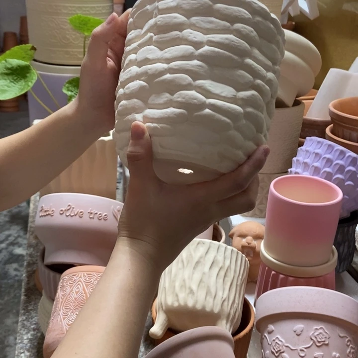 15×15白陶石头盆1个