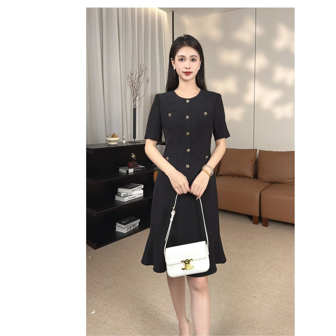 黑色圆领连衣裙女2025新款职场通勤女装夏季短袖修身显瘦鱼尾裙
