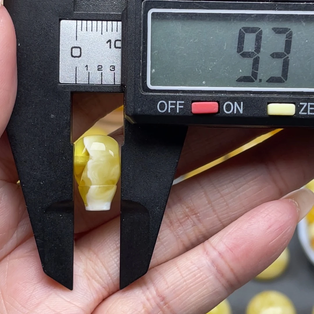 阿***浪琥珀未镶嵌裸石天然