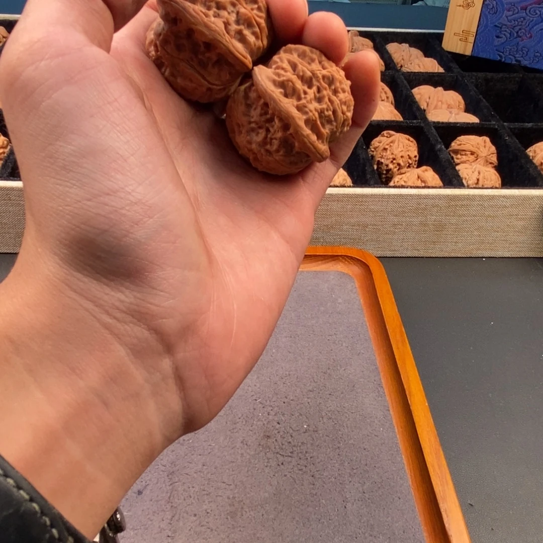吊坠文玩核桃血麒麟