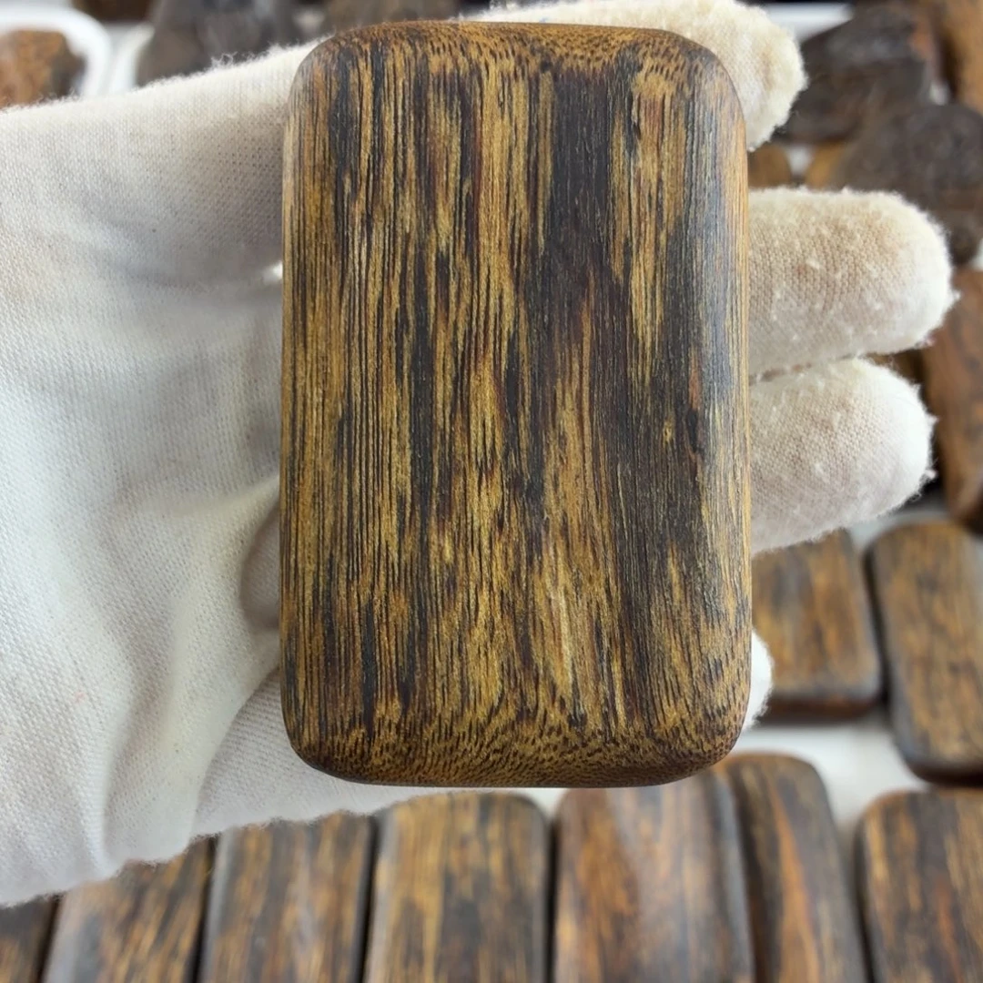 沉香碎屑沉香平安无事牌23克