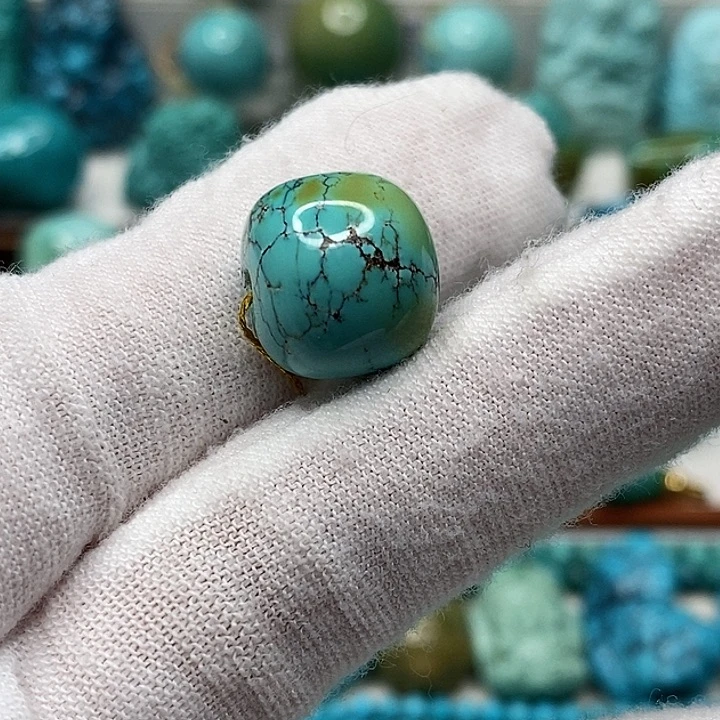 爱***活绿松石未镶嵌天然原矿 地大质检