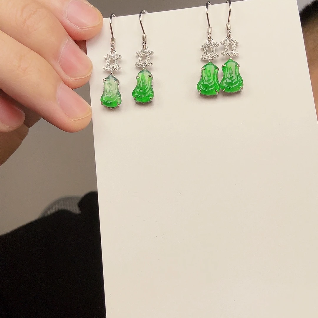 翡翠未镶嵌颈饰多样性发货只发一对