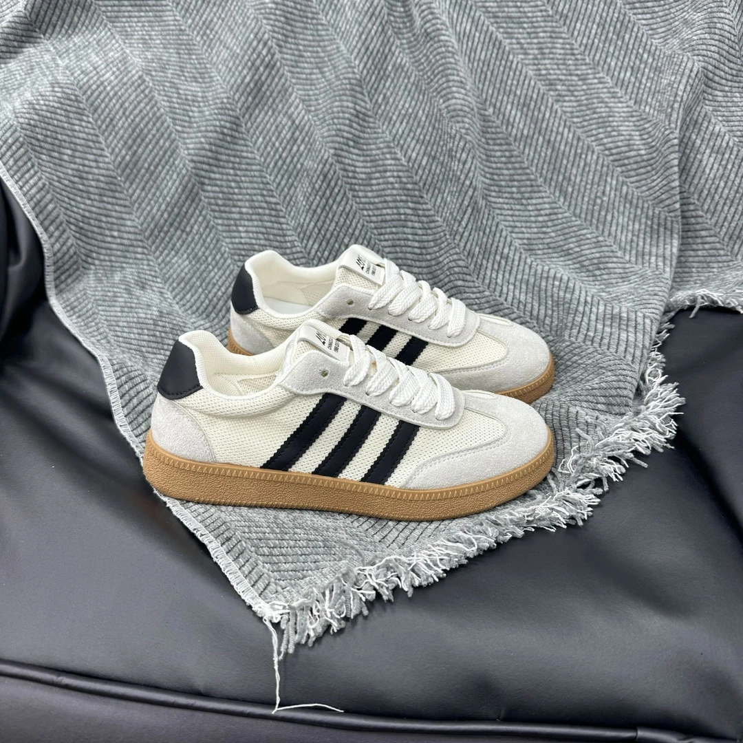 6688米色复古德训鞋小白鞋女款2025春夏季新款百搭平底休闲网面鞋