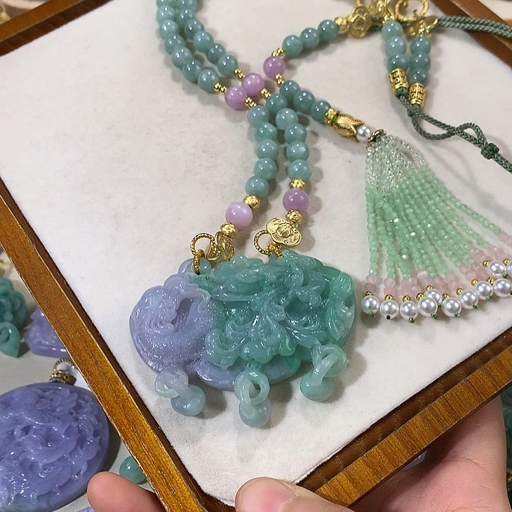 翡翠未镶嵌颈饰翡翠吊坠