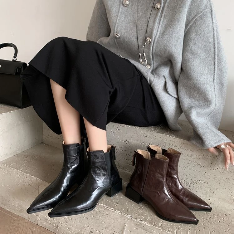 MILAR气质尖头粗跟时尚短靴4745