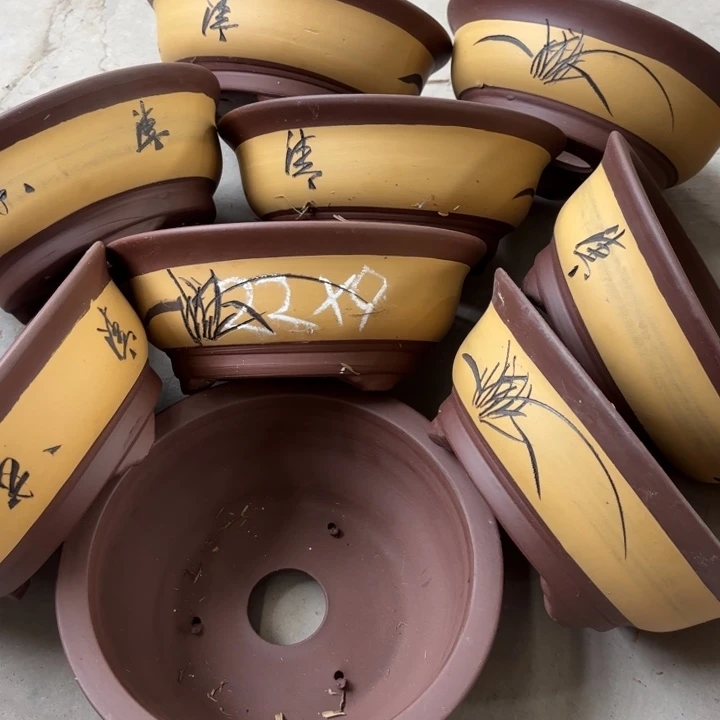 紫砂花盆100-9。     22-9