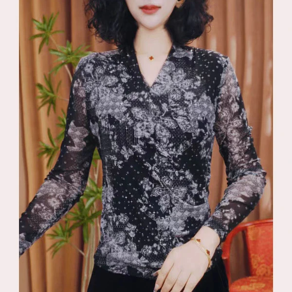 新款高弹力春秋款蕾丝网纱外穿长袖妈妈装女装内搭外穿小衫128