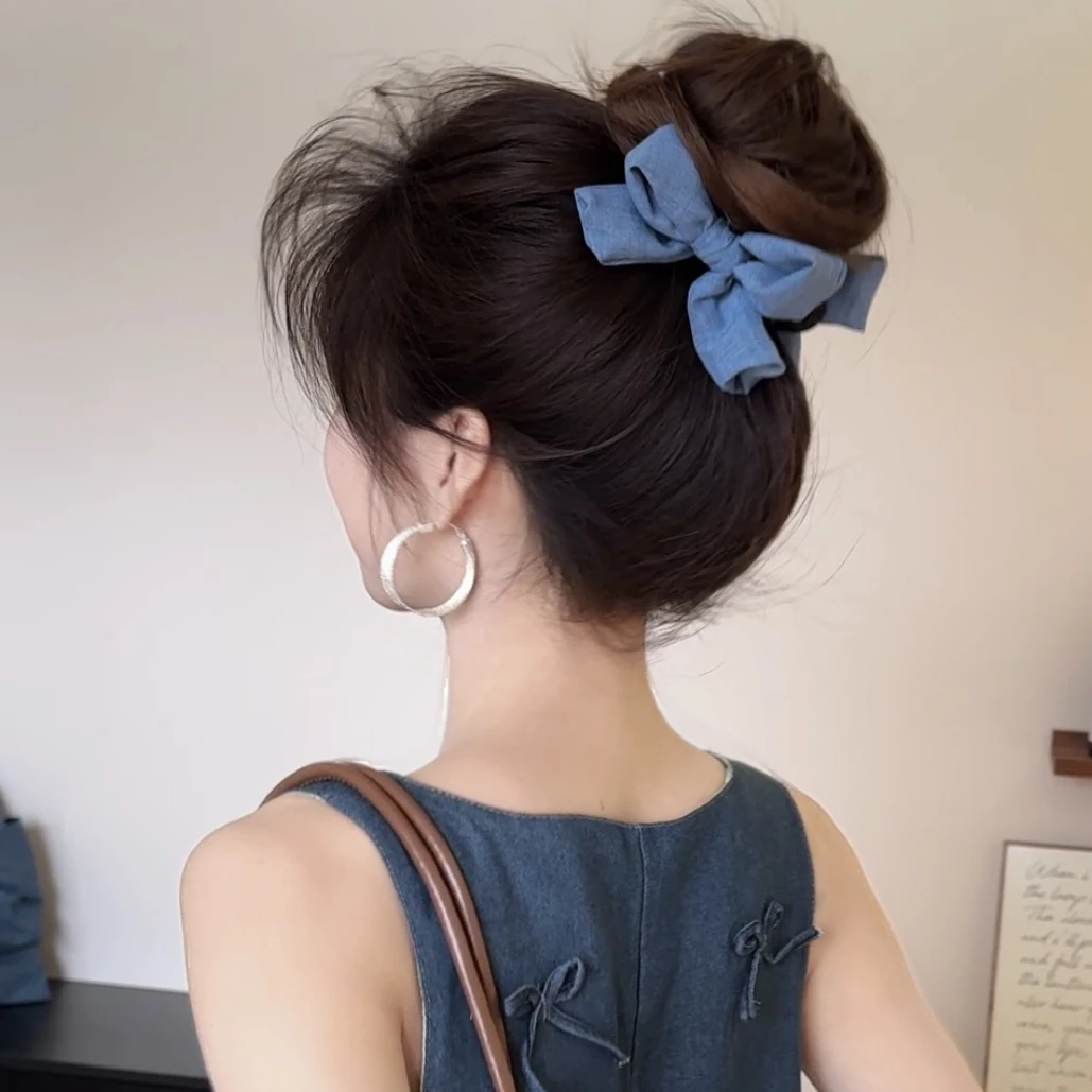 夏日清凉感～新款牛仔色立体蝴蝶结丸子头抓夹高马尾夹丸子头神器