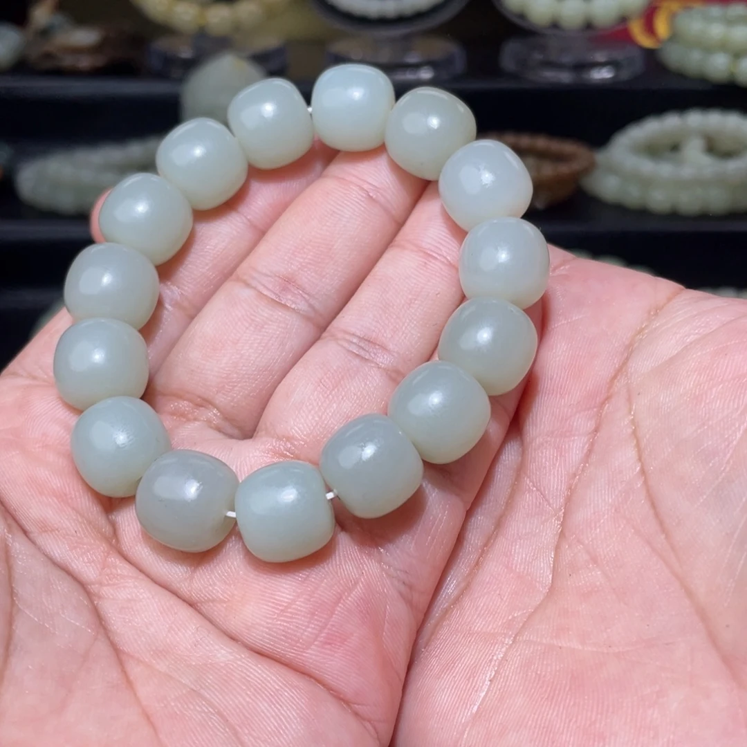 和田玉（糖玉）未镶嵌颈饰