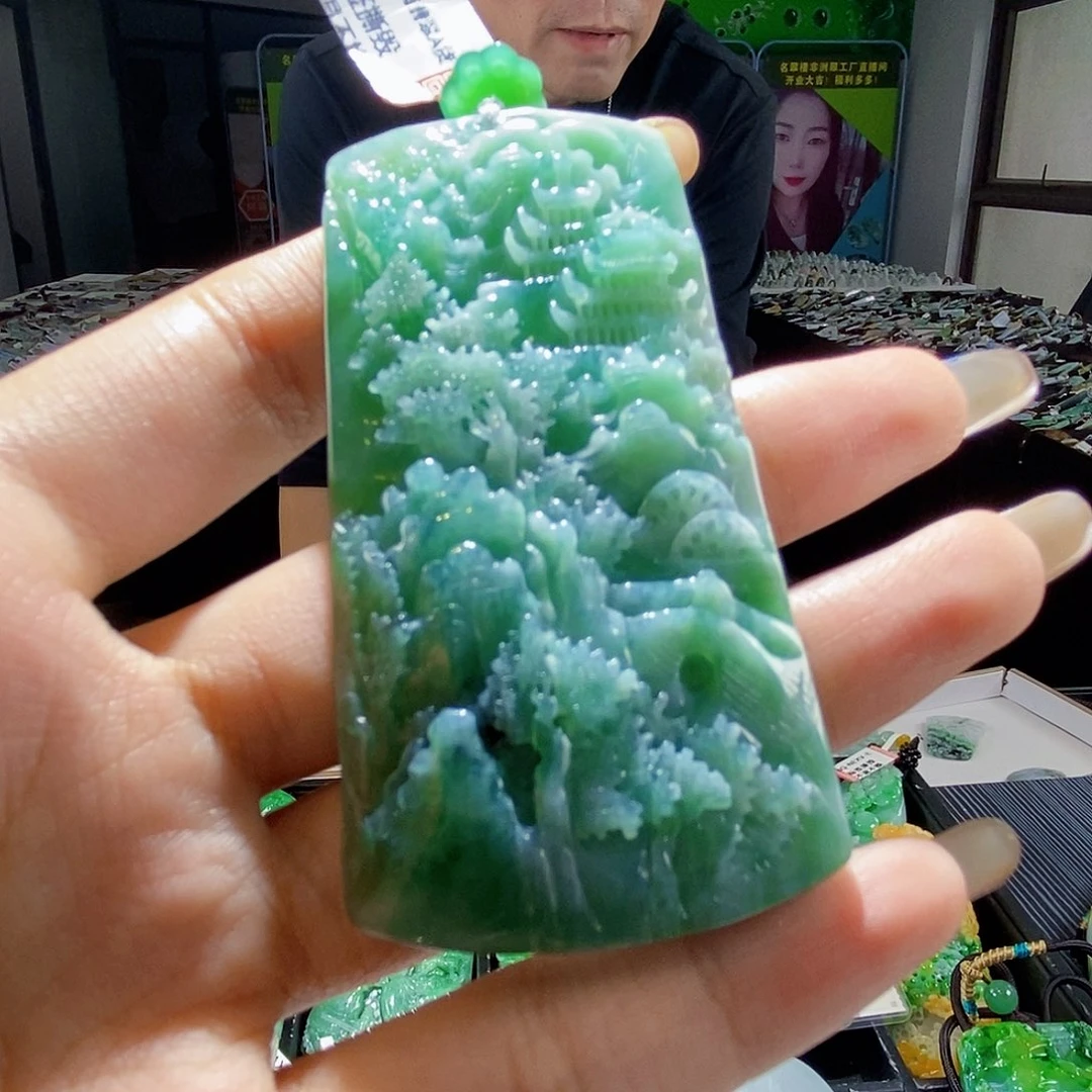 颈饰未镶嵌翡翠翡翠
