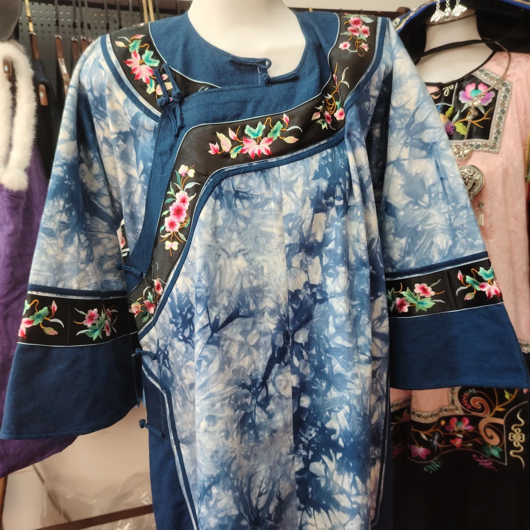 民族风中长高端服饰搭配