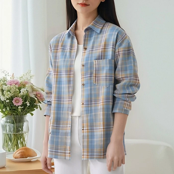 蓝色格子衬衫女设计感小众春秋新款长袖衬衣外套宽松内搭法式上衣
