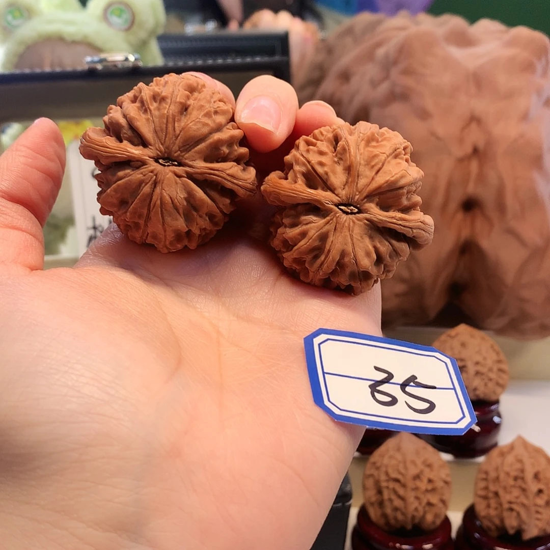 吊坠桃核44尺水龙纹