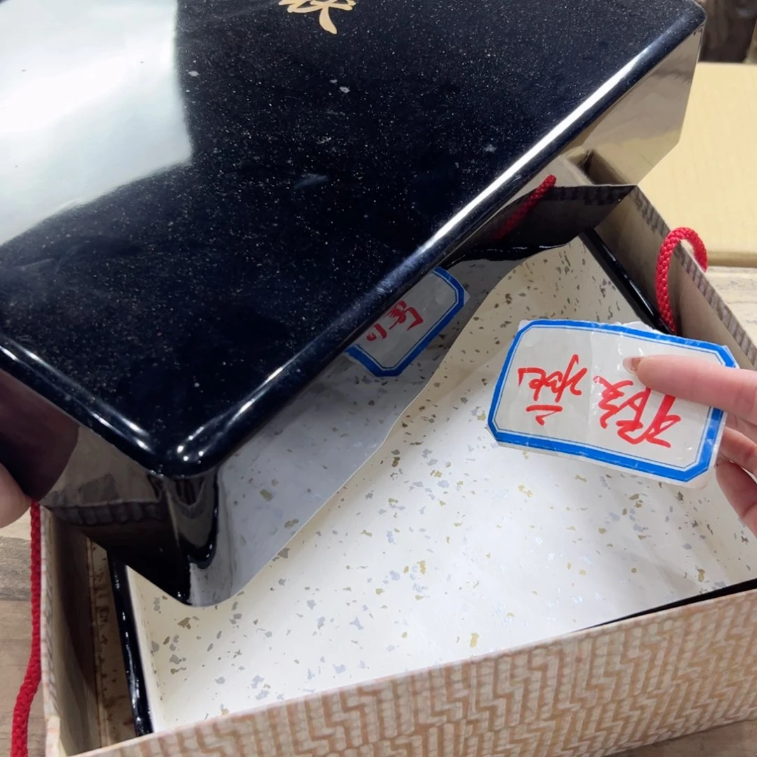 瓷片陶瓷的使用价值极广