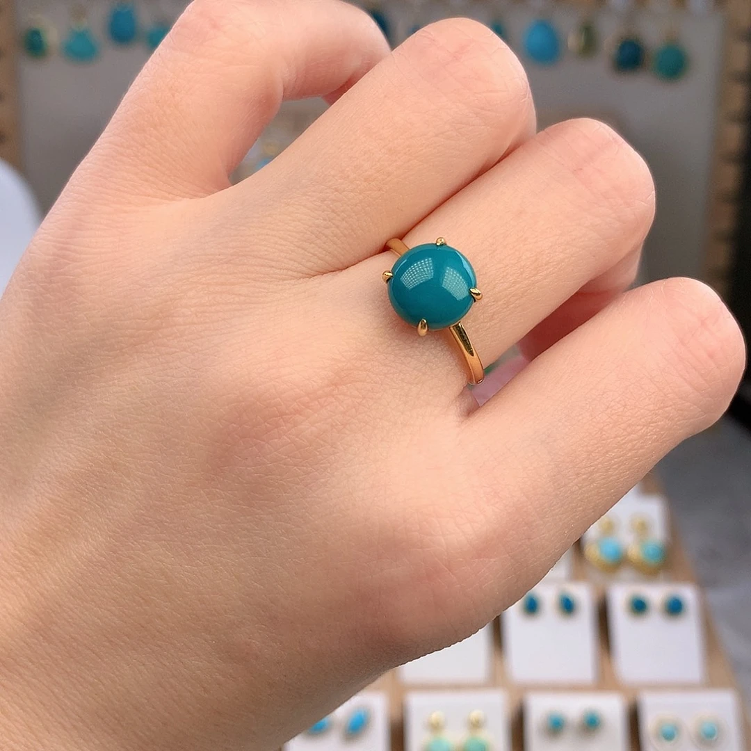 绿松石18K金镶嵌戒指