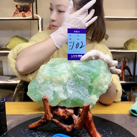 【闪购商品】未镶嵌蛇纹石玉原石