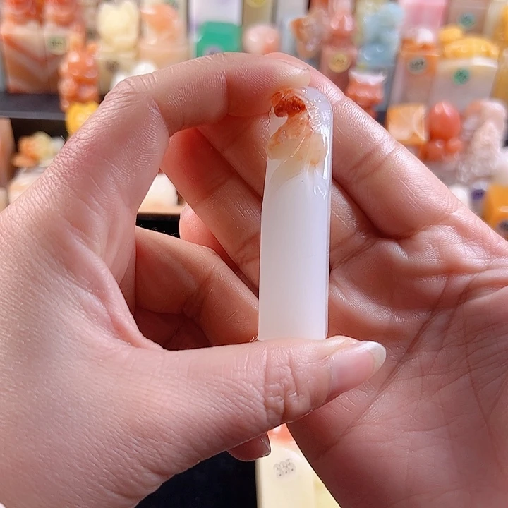 昌化石印石睡****着1.6厘米，鱼