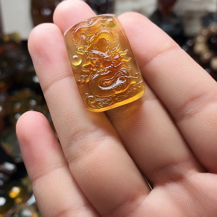 琥珀颈饰未镶嵌,,