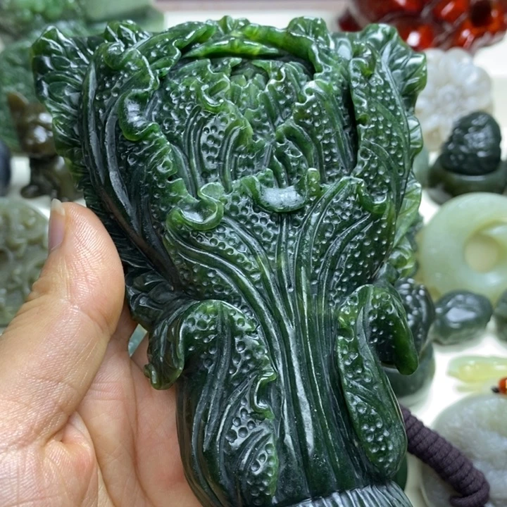 和田玉未镶嵌颈饰刘****饺