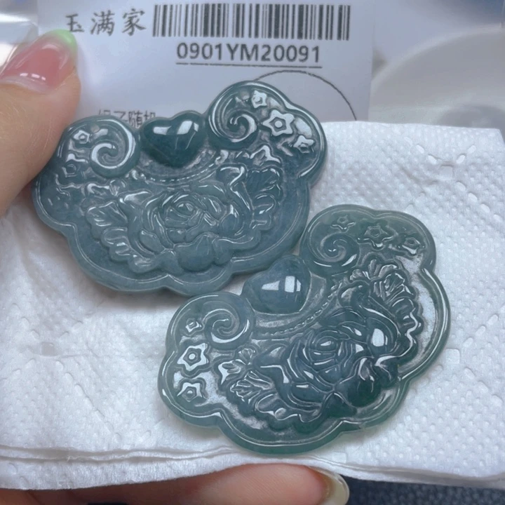 吊坠(不含链)未镶嵌翡翠