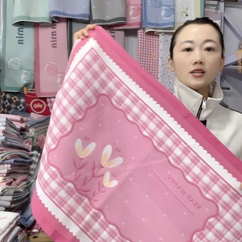 棉特价粉色三朵花