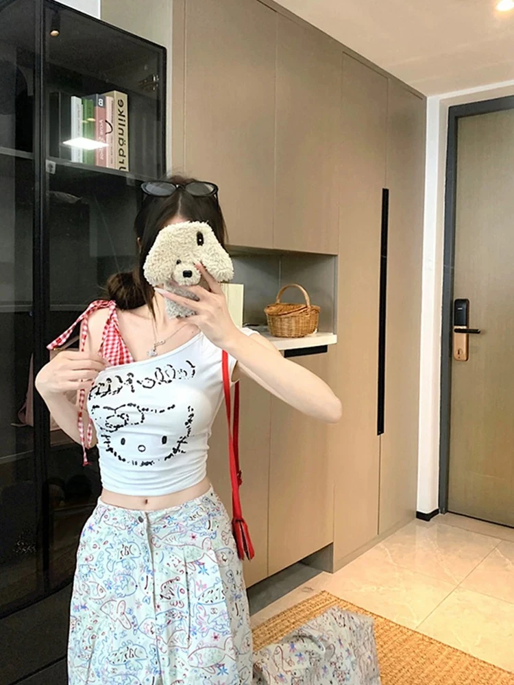 白色格子拼接kitty斜肩背心T恤女夏季设计感小众露肩甜辣短款上衣