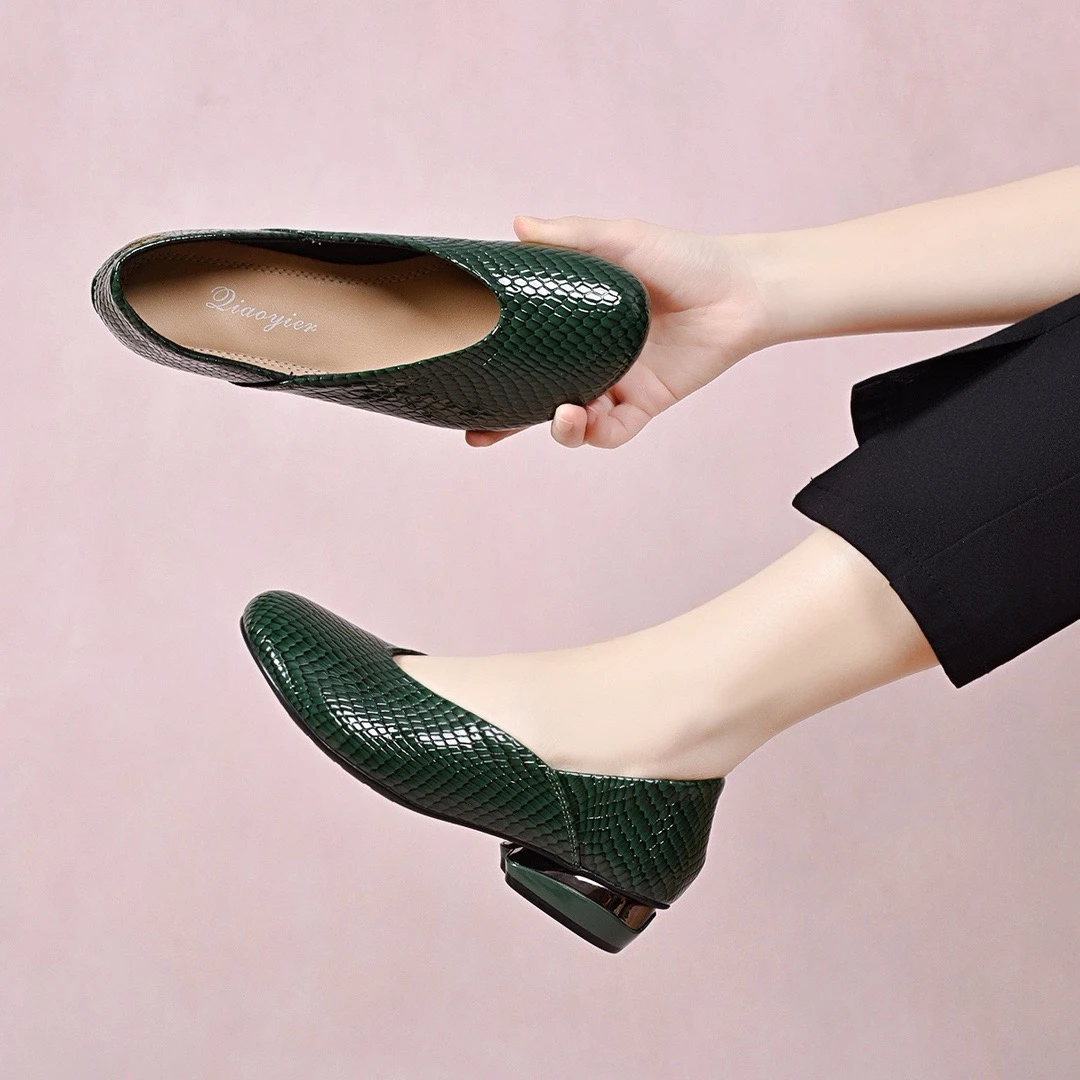 真皮圆头浅口单鞋女2025春季新款软底豆豆鞋春款小皮鞋平底奶奶鞋