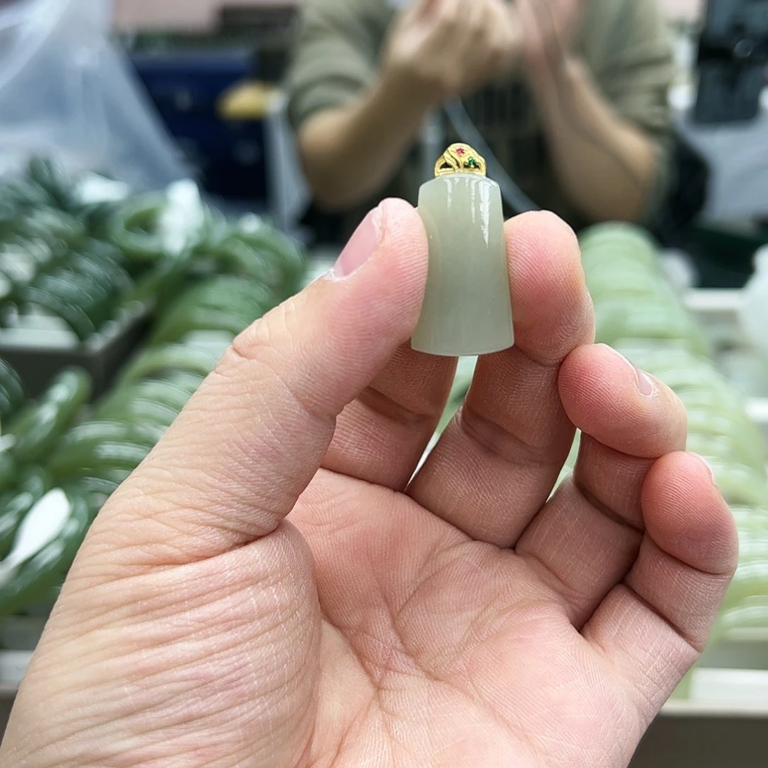 和田玉吊坠(不含链)银S925镶嵌