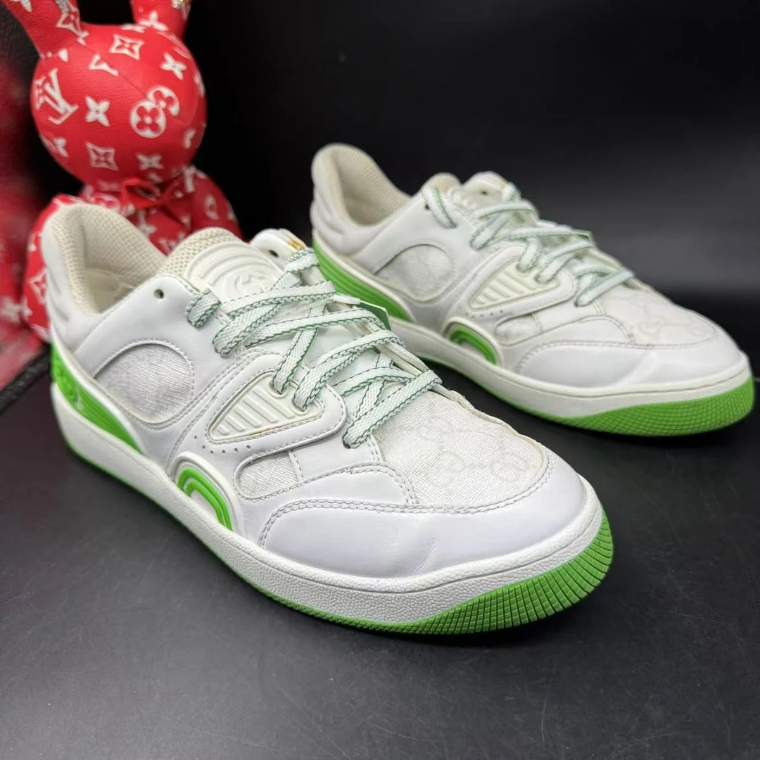 95新 GUCCI/古驰 【AO特惠】 41欧码男士白绿暗纹休闲舒适板鞋ao486