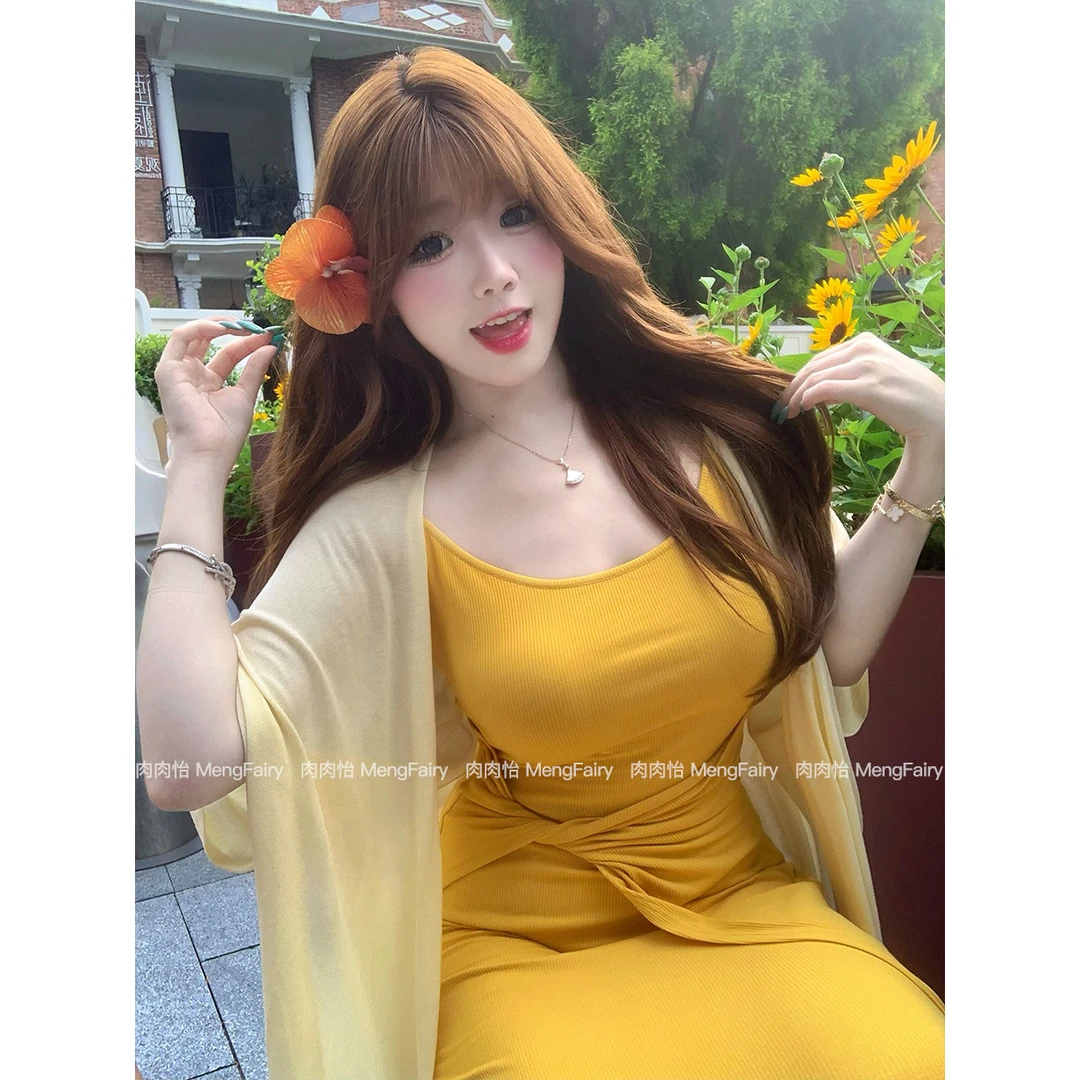 萌面侠肉肉怡【腰臀比天菜】温柔软糯开衫纯色扭结吊带裙6222B6093B