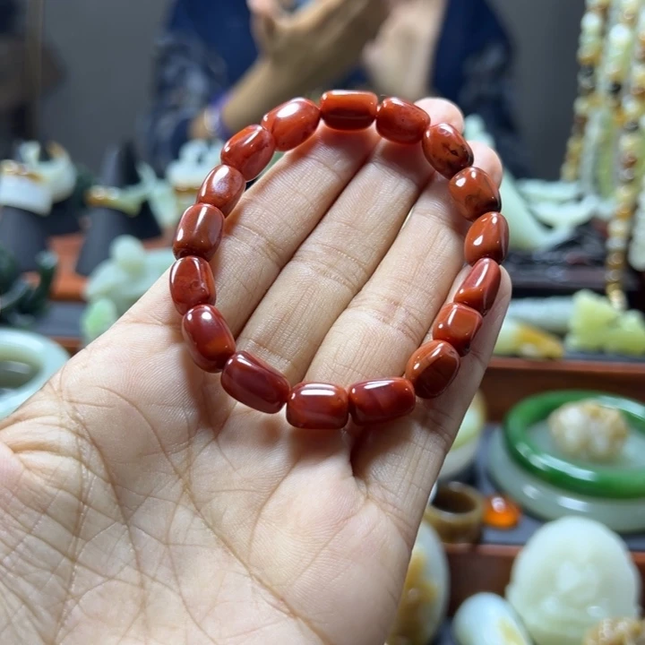 颈饰未镶嵌和田玉好***姐