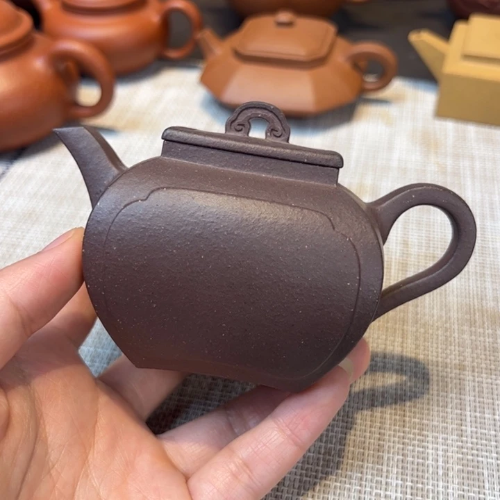 茶壶紫砂四方，容量200毫升，底槽清